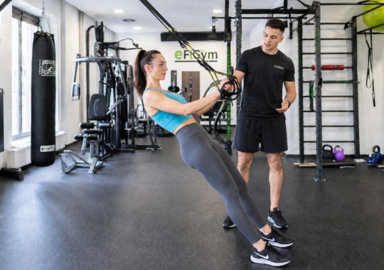Cvičení s trenérem eFi Gym